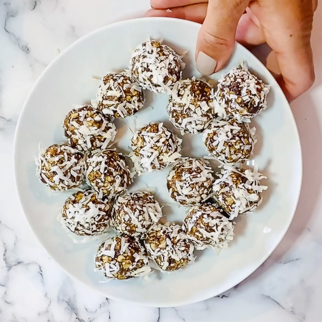 Acai Coconut Energy Balls